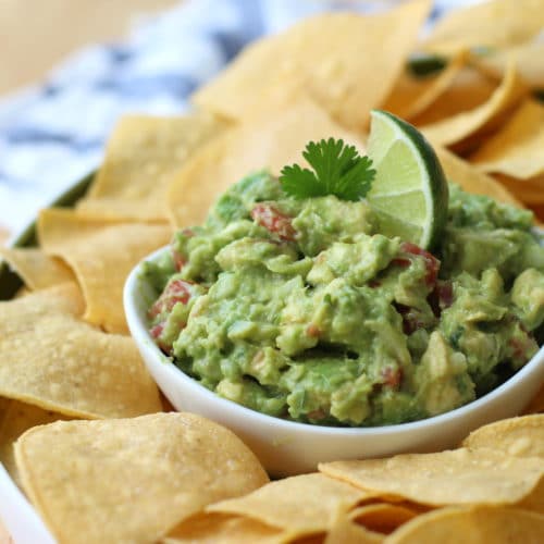 Homemade chunky guacamole