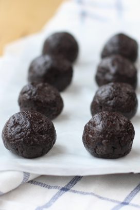 No Bake Oreo Truffles (3 ingredient only!) - Joyous Apron