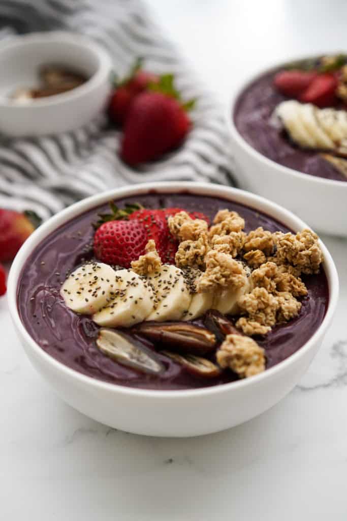 Acai Smoothie Bowl - Easy Homemade Recipe! - Joyous Apron