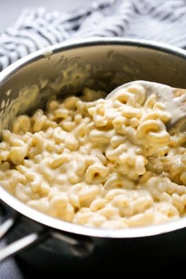 Smoked Gouda Mac and Cheese - Joyous Apron