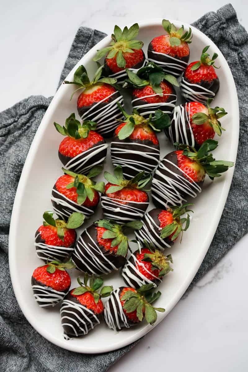 Valentine's Day Chocolate Covered Strawberries - Joyous Apron