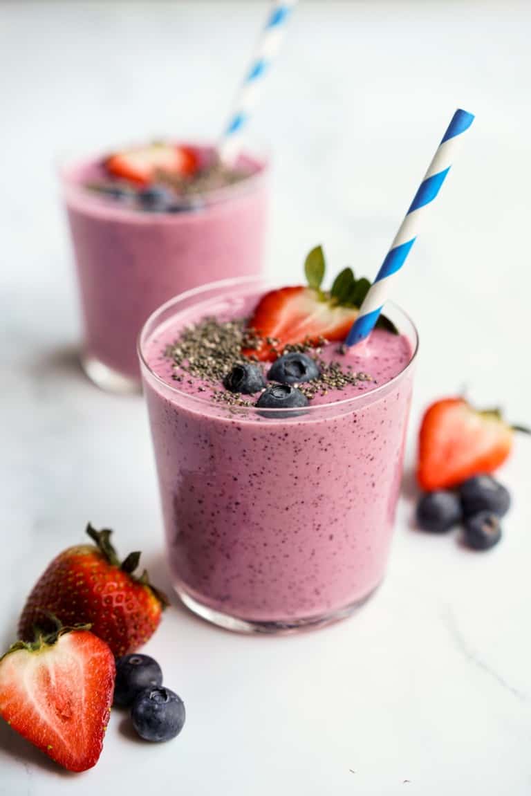 Strawberry Blueberry Banana Smoothie - Joyous Apron